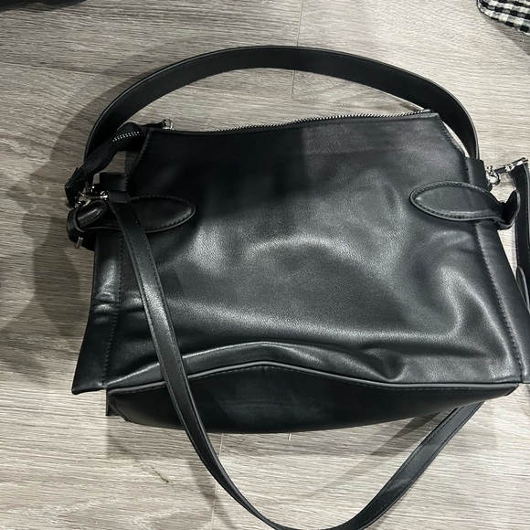 H&M Black Crossbody Bag - Picture 2 of 6